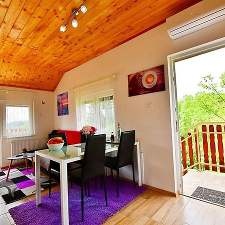 רקוביצה Apartments Laura מראה חיצוני תמונה